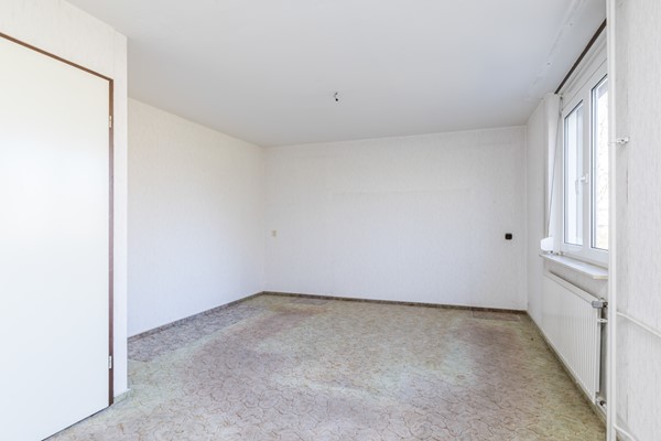 Foto - Te koop: Hoekwoning met garage, tuin, veel licht en mogelijkheden